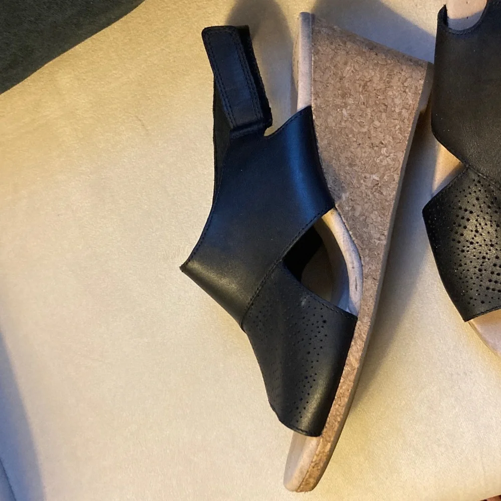 Clarks Black Leather Wedges with Tan Cork Heel - Picture 5 of 6